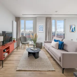 https://altido-the-lark-apartments.brighton-hotels-england.com